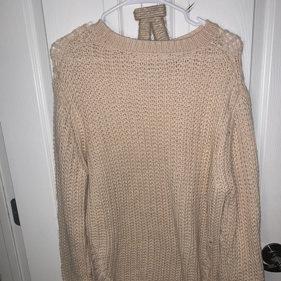 Sweater - Picture 1 of 3